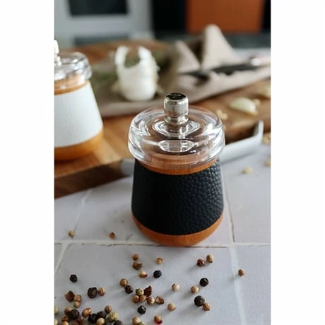 Moulin à Poivre En Bois Effet Cuir Noir 4 Moulin à Poivre En Bois Effet Cuir Noir – Image 2