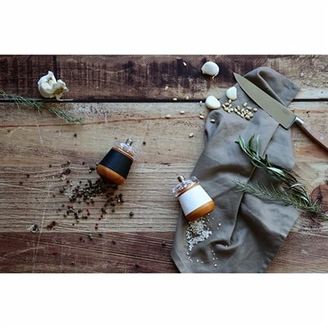 Moulin à Poivre En Bois Effet Cuir Noir 5 Moulin à Poivre En Bois Effet Cuir Noir – Image 3