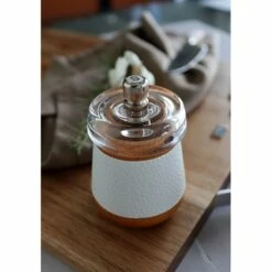 Moulin à Sel En Bois Effet Cuir Blanc -fournitures de cuisine boutique 200030 1 1 Moulin a sel en bois effet cuir blanc Ogo