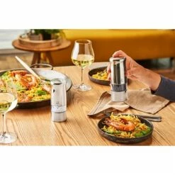 Peugeot Moulin à Sel électrique Zeli -fournitures de cuisine boutique 20089 2 2 Moulin a sel electrique Zeli Peugeot