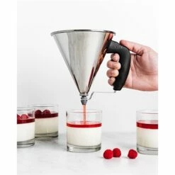 De Buyer Entonnoir à Piston Kwik Noir -fournitures de cuisine boutique 573050 3 1 Entonnoir a piston Kwik noir De Buyer