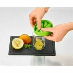 Presse-agrume For Drinks -fournitures de cuisine boutique 613032 4 1 Presse agrume For Drinks Betty Bossi